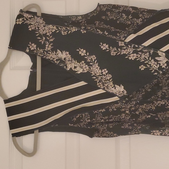 BCBG Maxazria Mixed Print Assymetric Dress - Picture 5 of 7